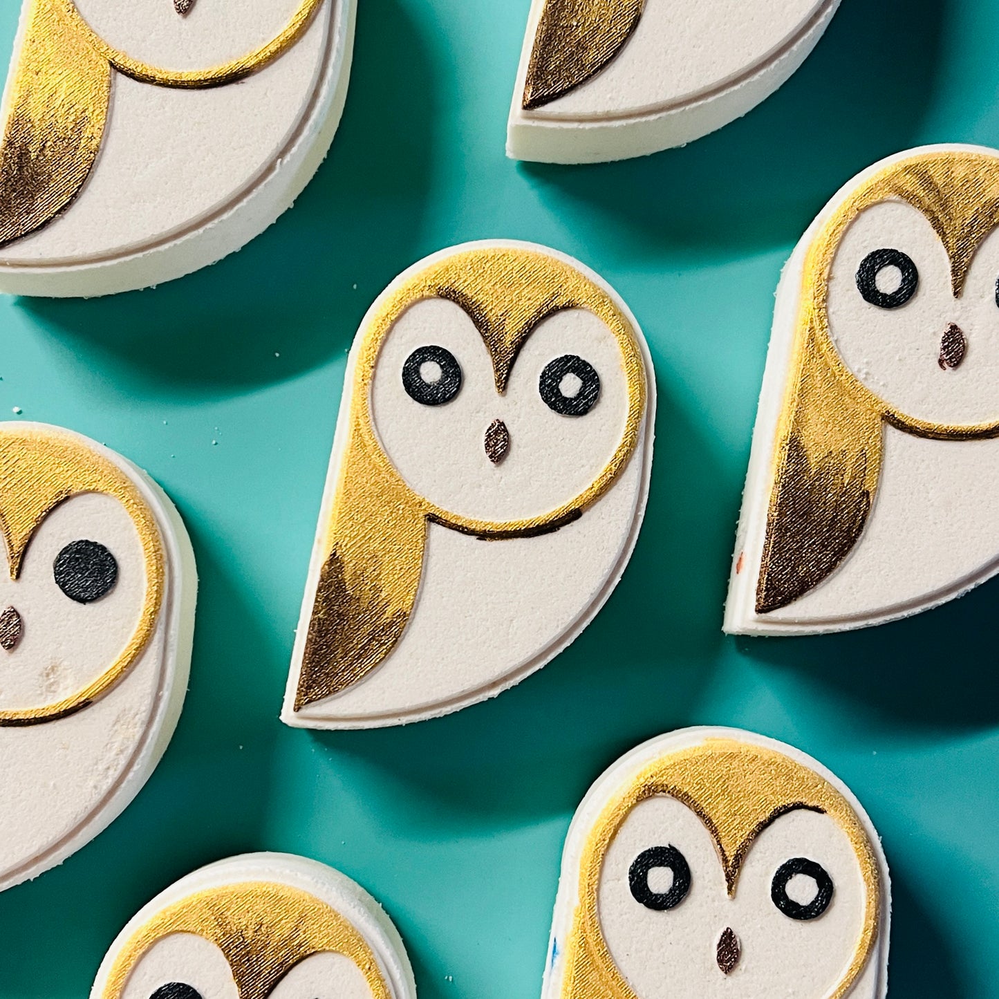 Barn Owl Bath Bomb