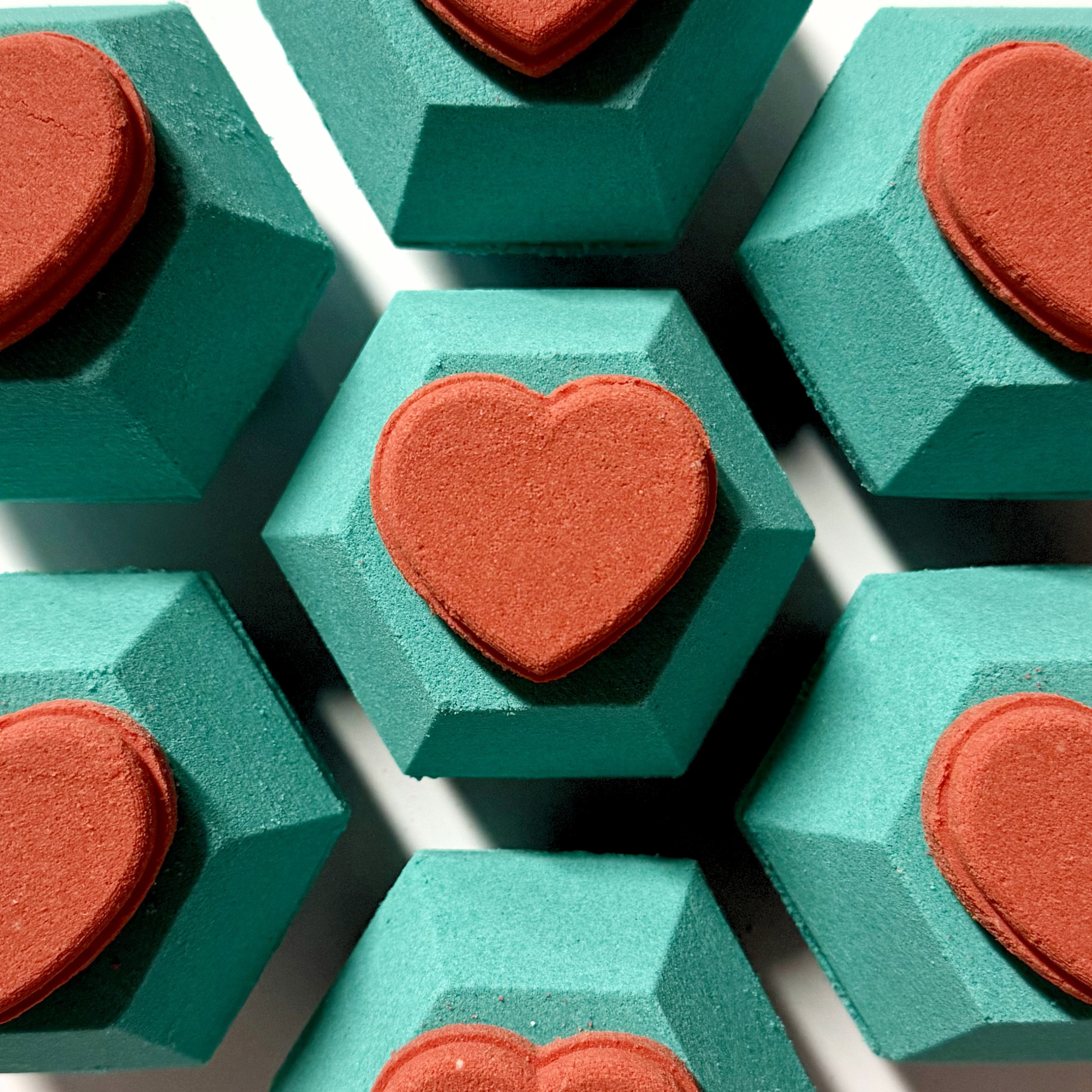Hexagon Tub Treasures Bath Bomb