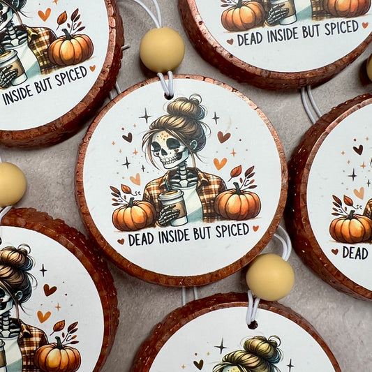 Dead Inside but Spiced – Skeleton Girl Freshie