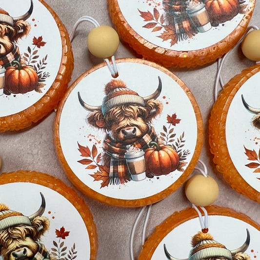 Cozy Cow – Highland Cow Freshie