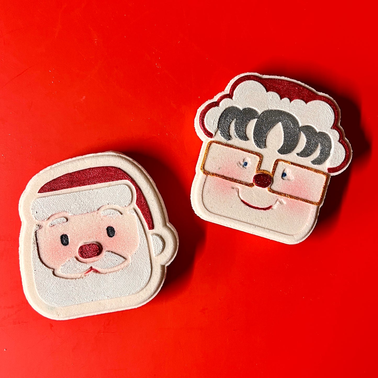 Santa + Mrs. Claus Bath Bomb