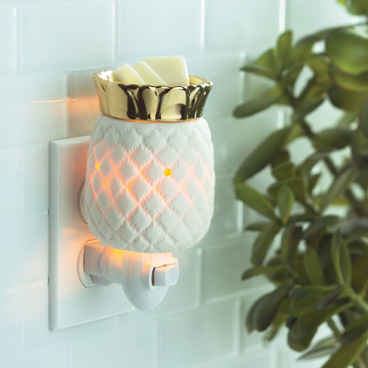 Pineapple Pluggable Wax Warmer - Greatscotsoapery