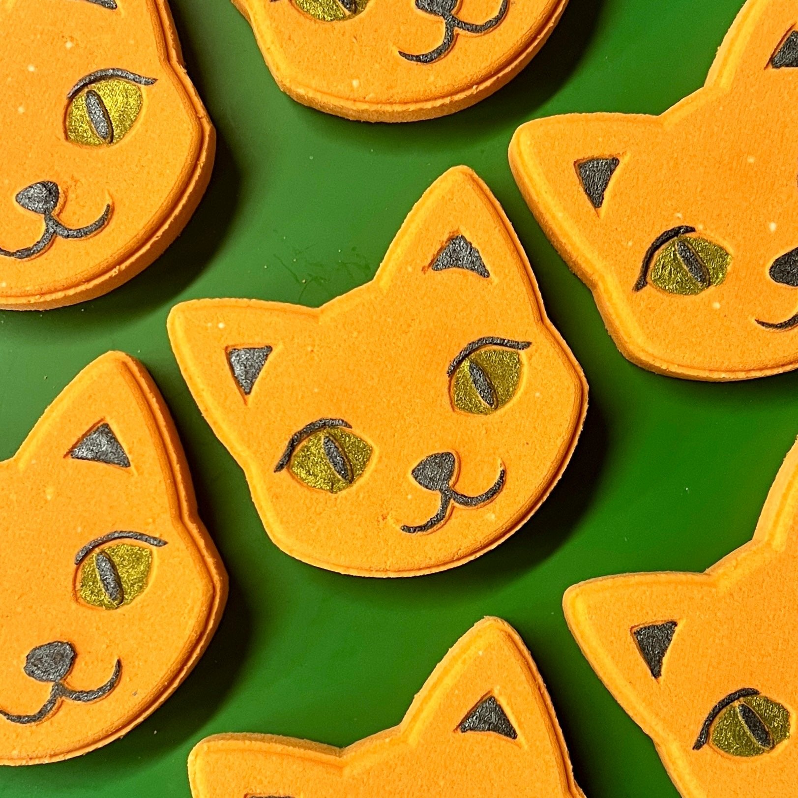 Spooky Cat Bath Bomb - Greatscotsoapery